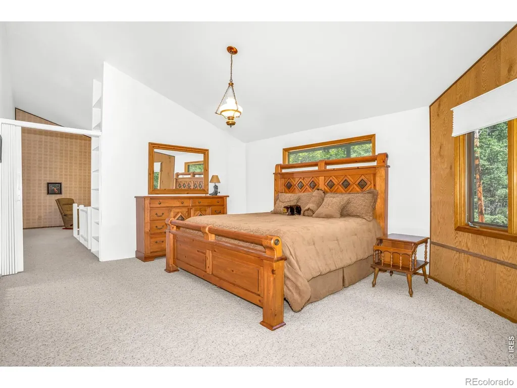 21692 S Saint Vrain Drive Lyons CO 80540