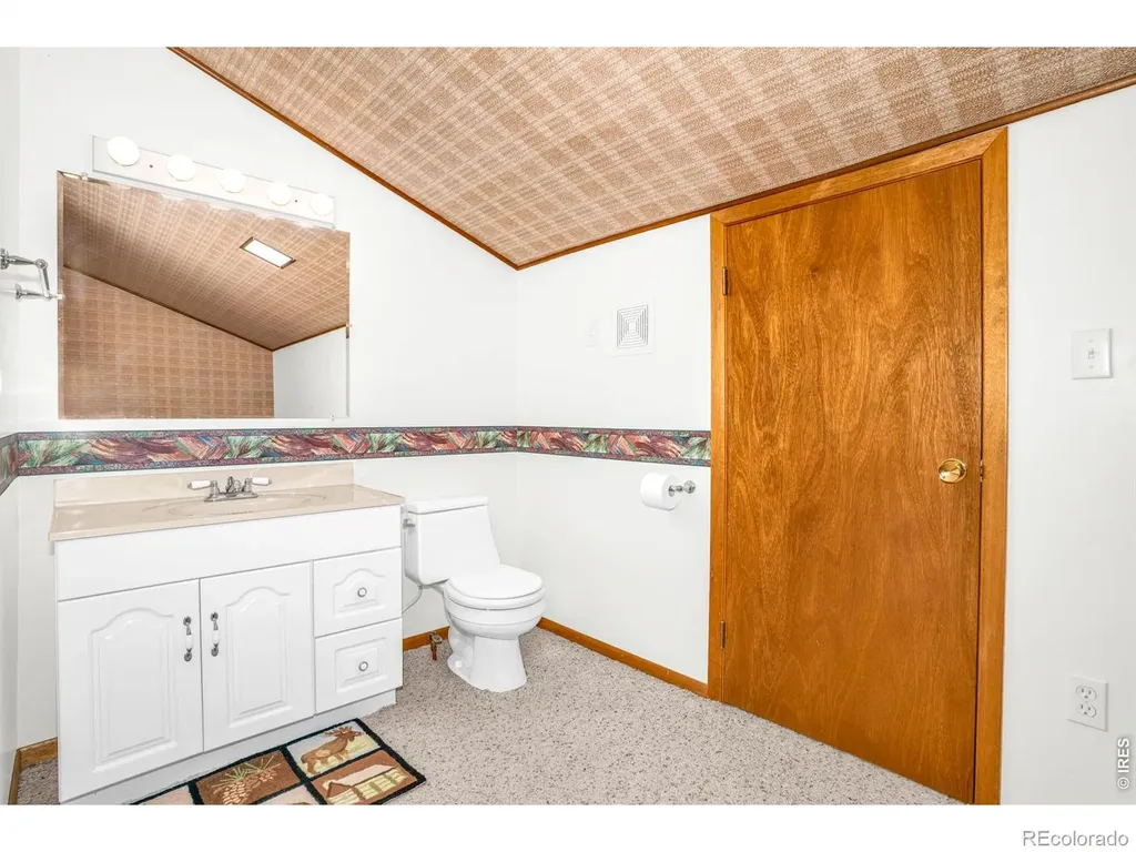 21692 S Saint Vrain Drive Lyons CO 80540