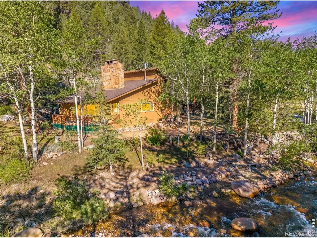 21692 S Saint Vrain Drive Lyons CO 80540