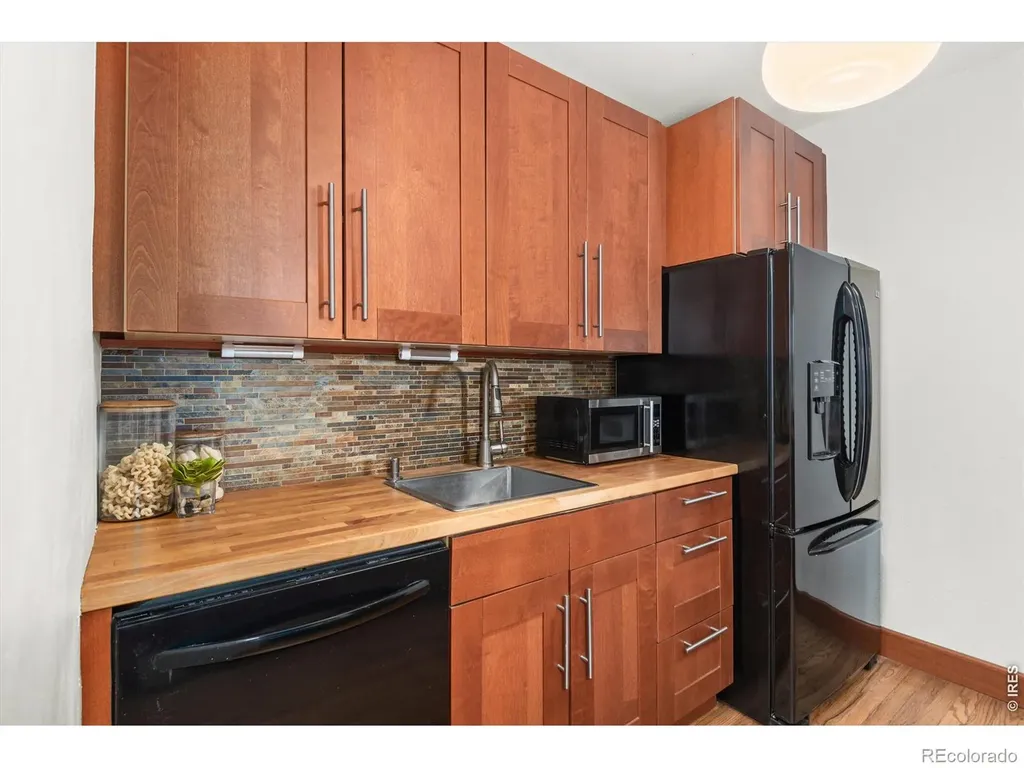 1446 N Gilpin Street Denver CO 80218