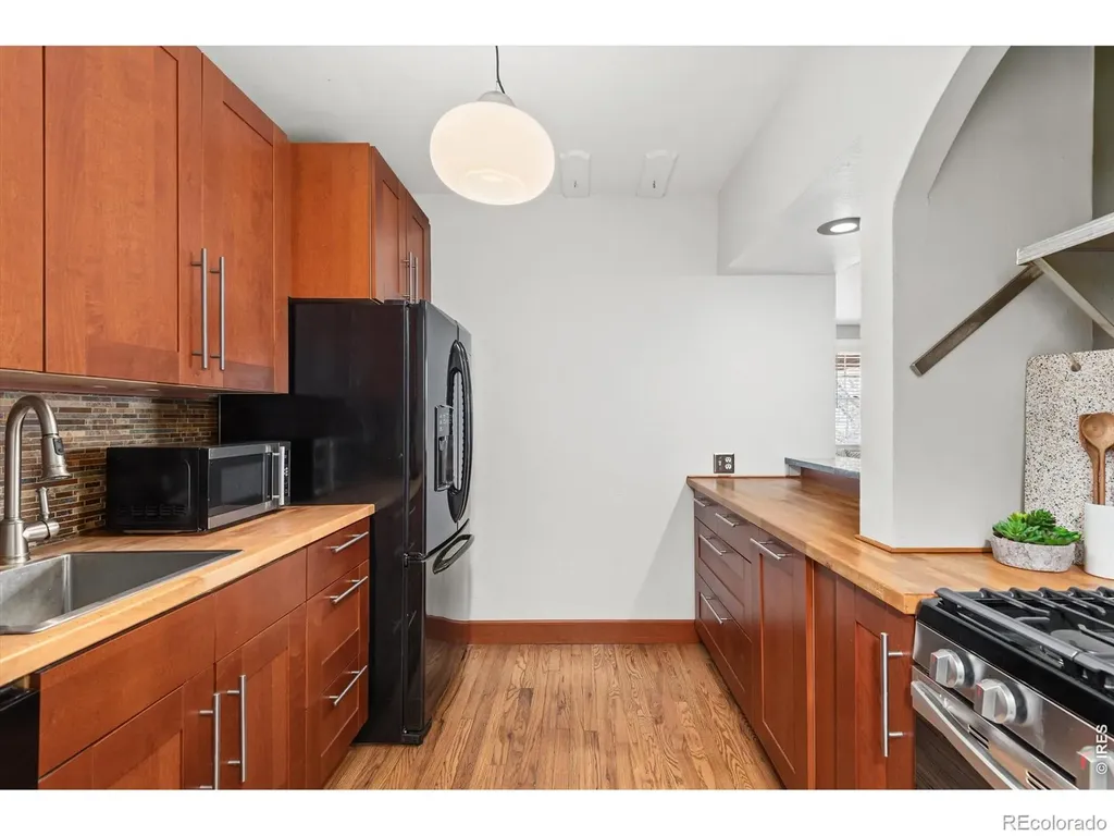 1446 N Gilpin Street Denver CO 80218