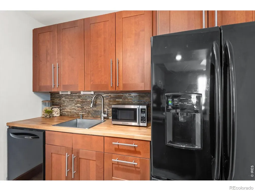 1446 N Gilpin Street Denver CO 80218