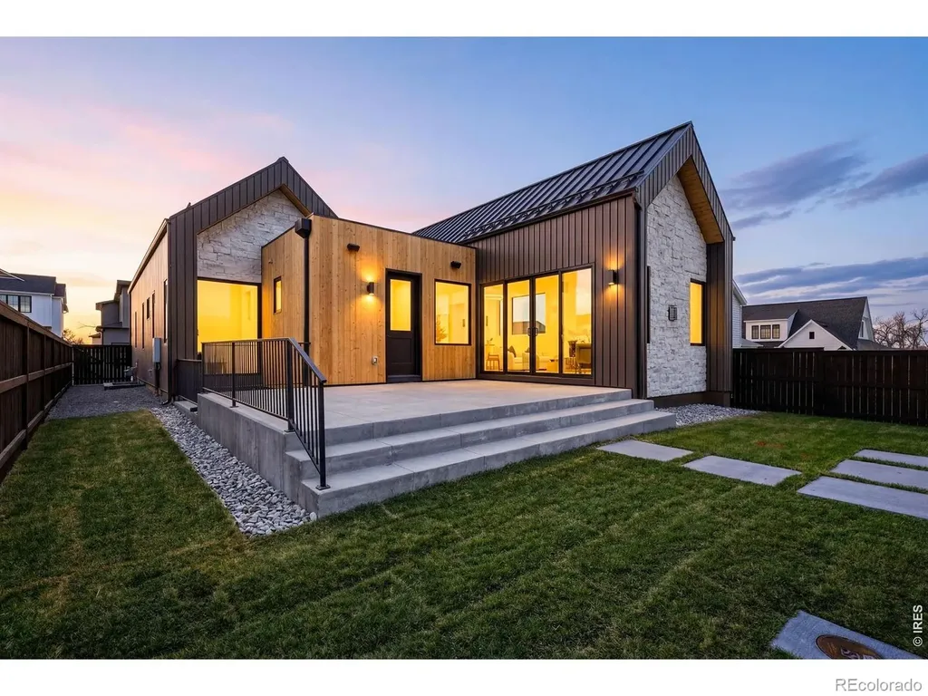 406 S 3rd Avenue Superior CO 80027
