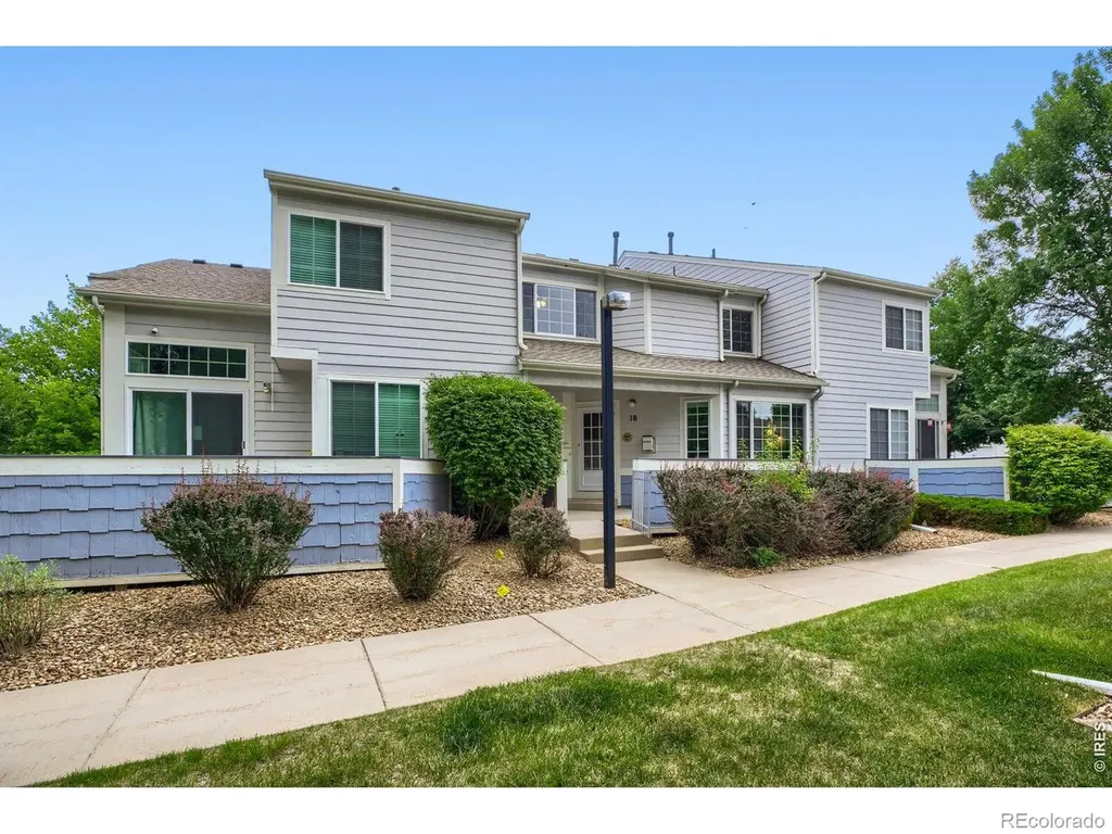 1419 Red Mountain Drive Longmont CO 80504