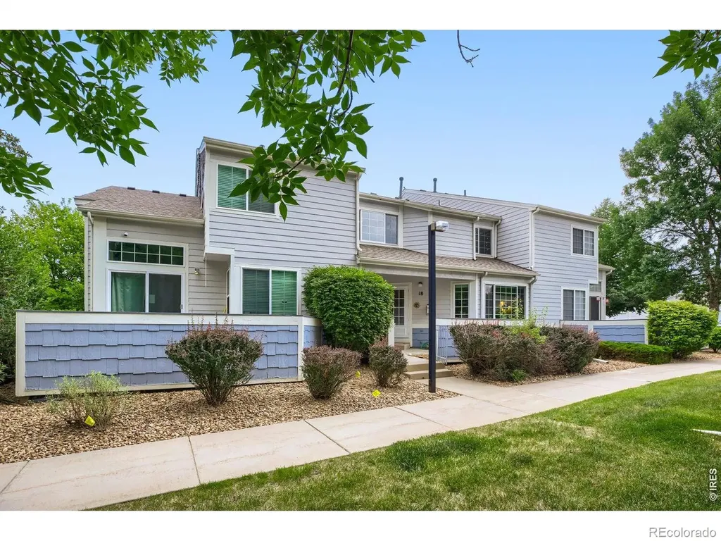 1419 Red Mountain Drive Longmont CO 80504