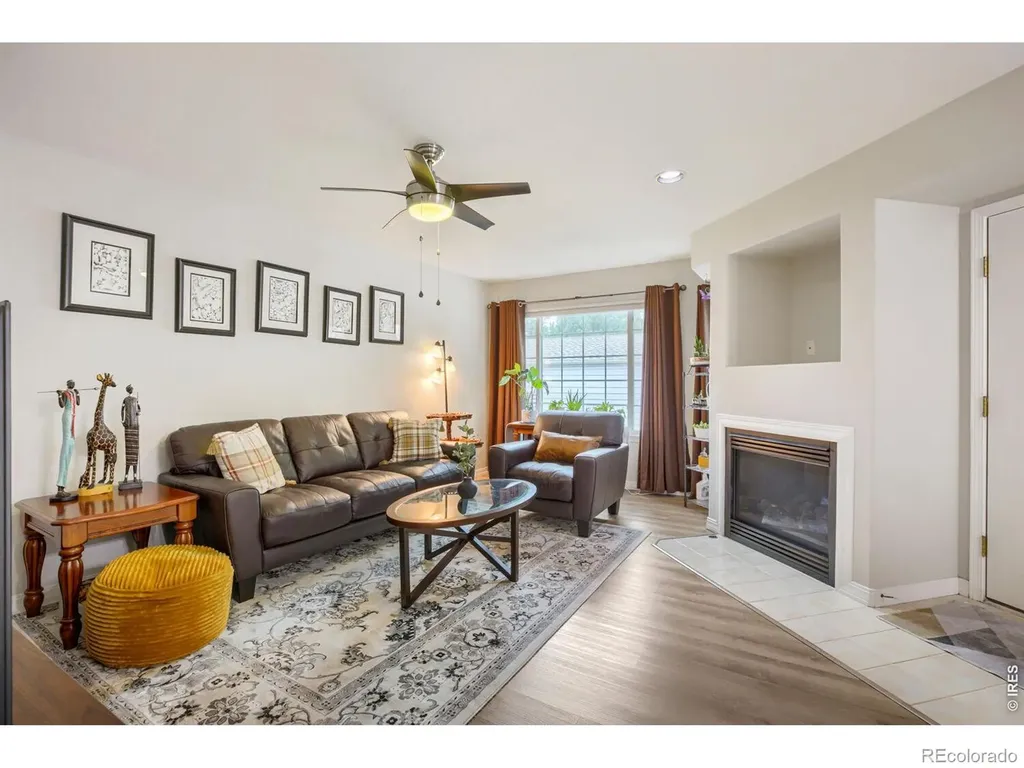 1419 Red Mountain Drive Longmont CO 80504