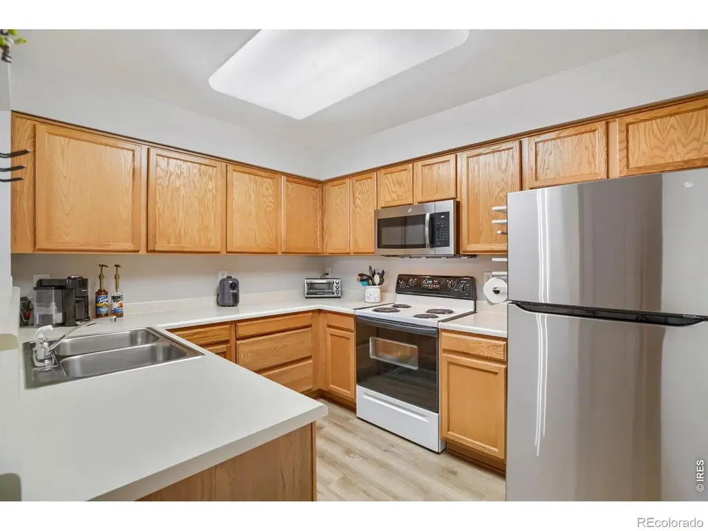 1419 Red Mountain Drive Longmont CO 80504