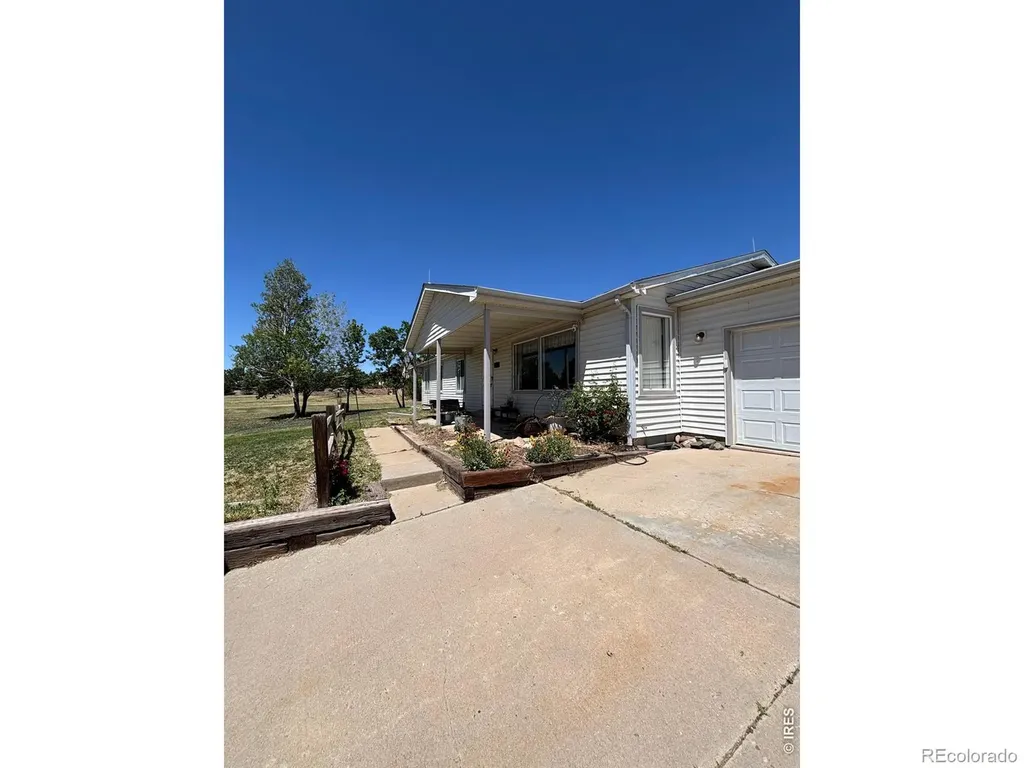 2504 Haskell Place Watkins CO 80137