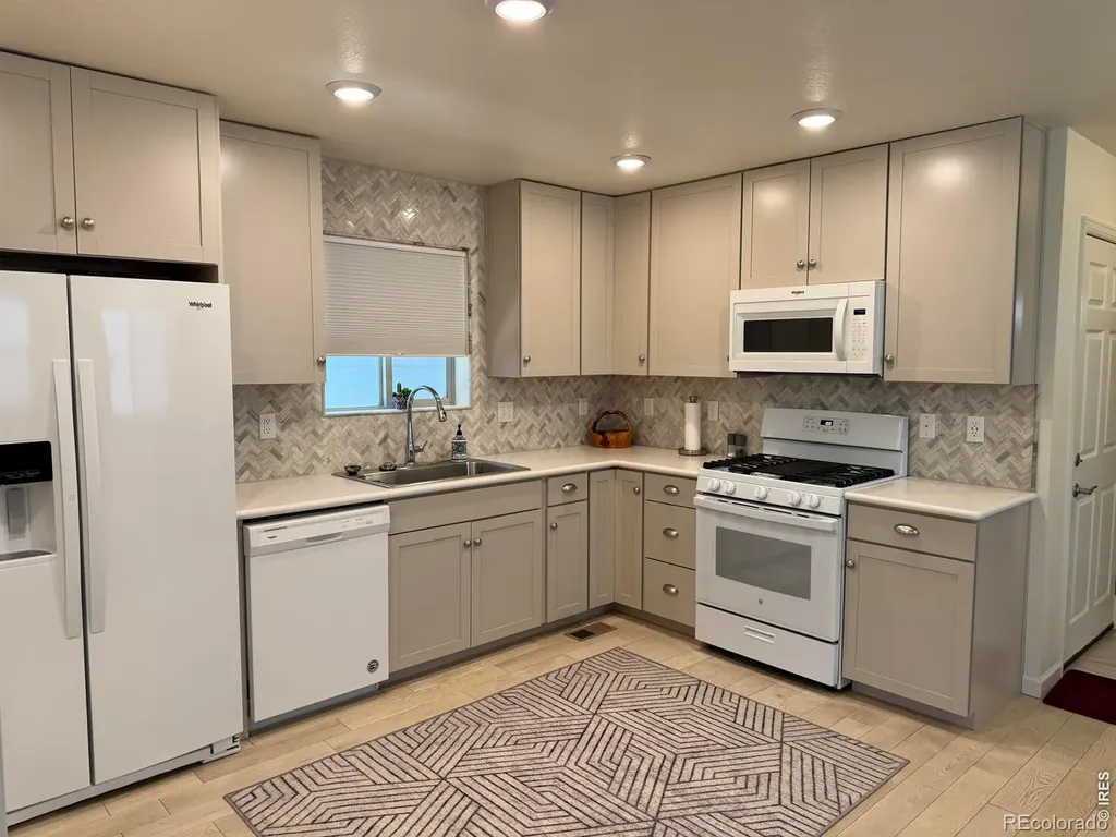 64 Avocet Court Longmont CO 80501