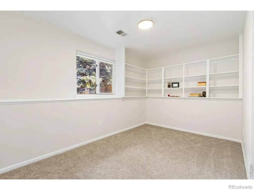 2018 Connecticut Court Fort Collins CO 80525