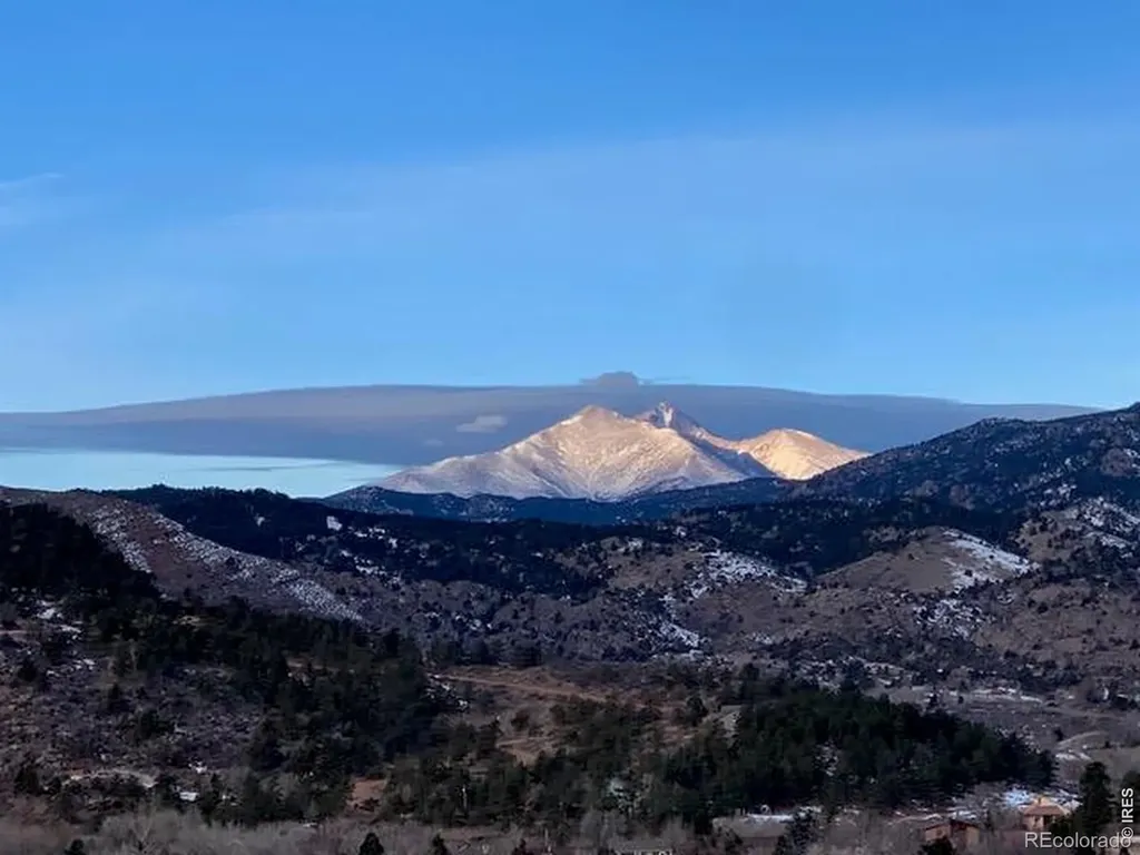 814 Mountain View Drive Lyons CO 80540