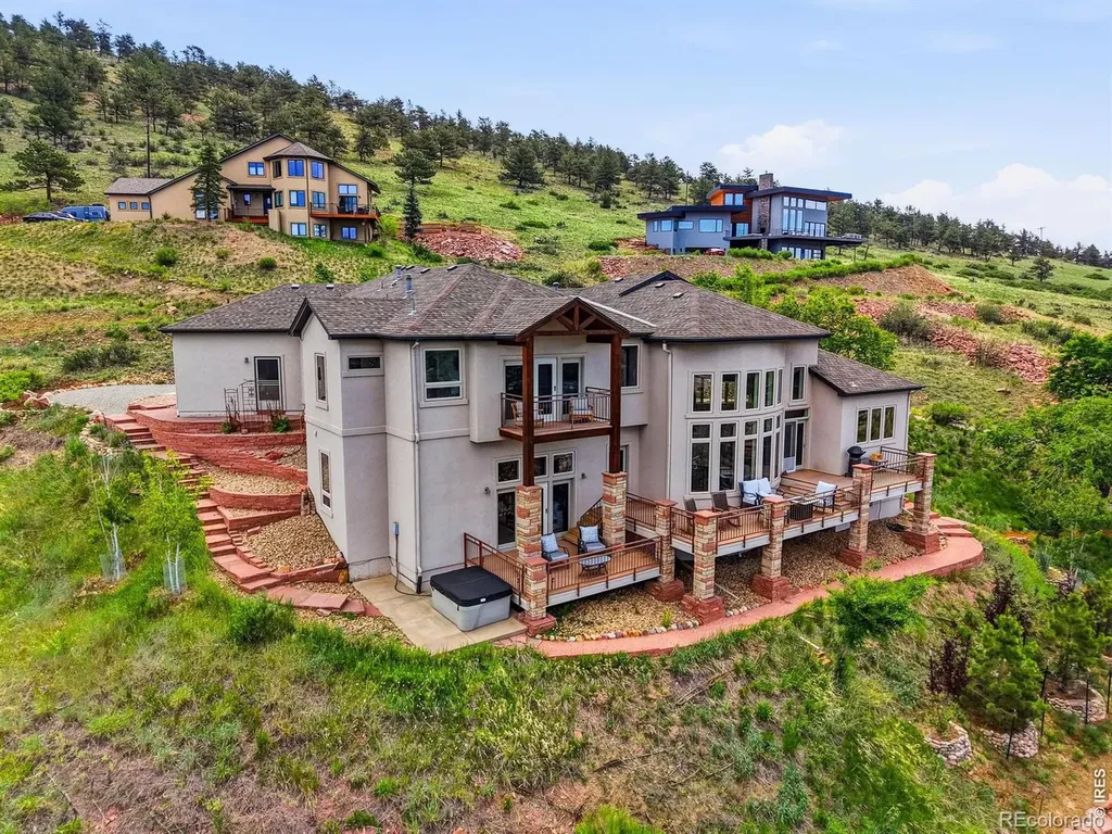 814 Mountain View Drive Lyons CO 80540
