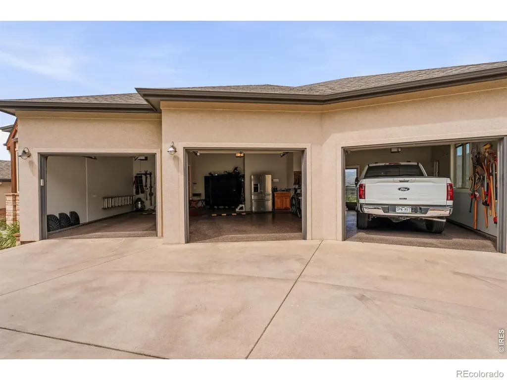 814 Mountain View Drive Lyons CO 80540