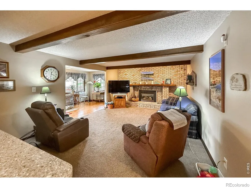 2806 Lake Park Way Longmont CO 80503