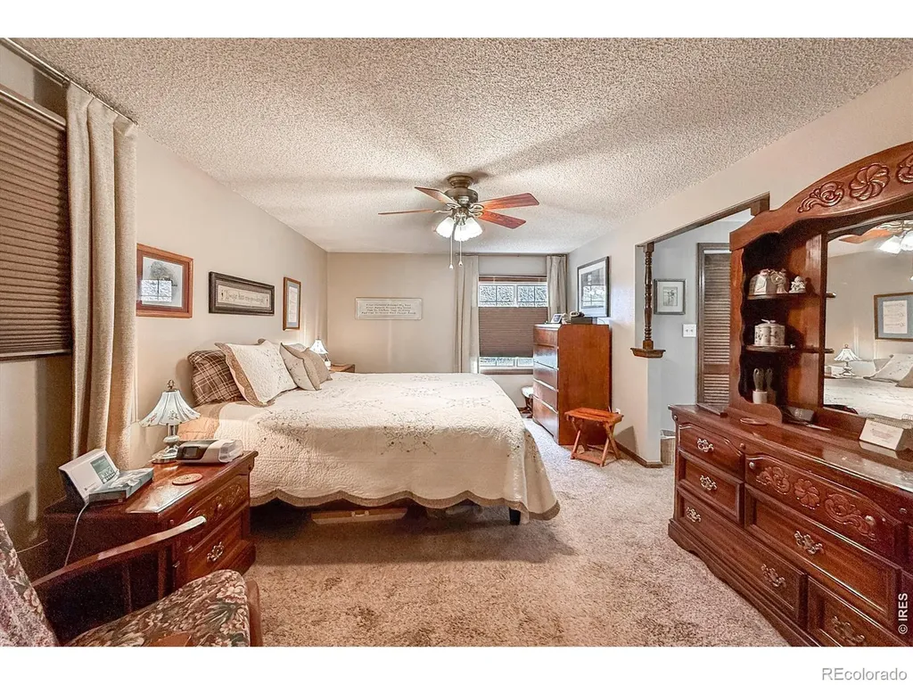 2806 Lake Park Way Longmont CO 80503