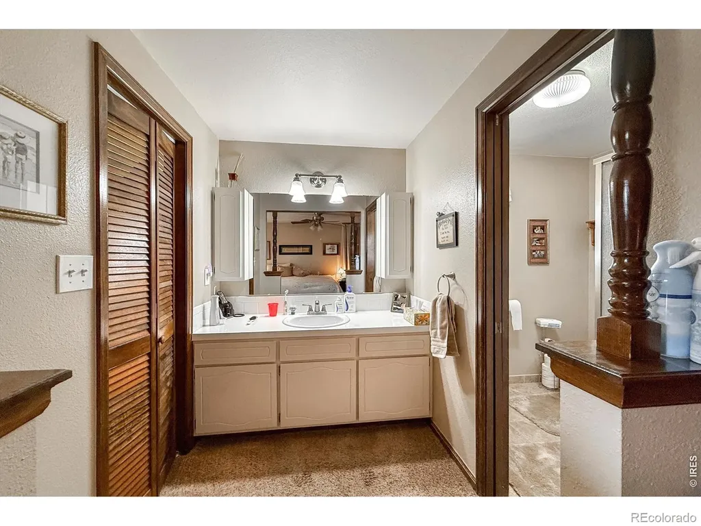2806 Lake Park Way Longmont CO 80503