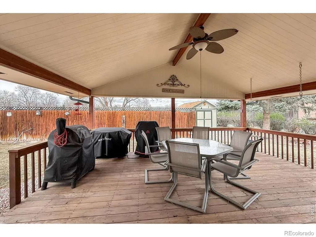 2806 Lake Park Way Longmont CO 80503