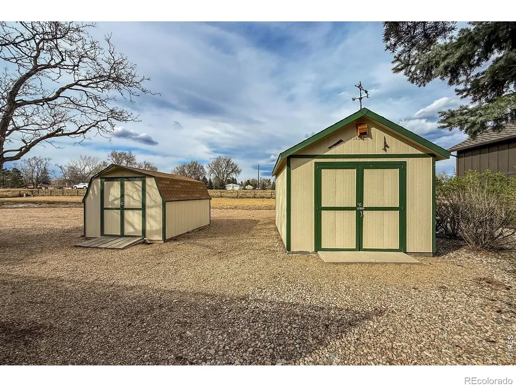2806 Lake Park Way Longmont CO 80503