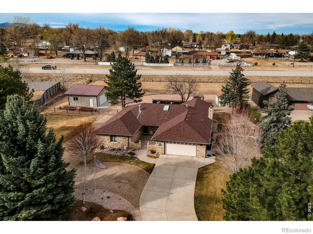 2806 Lake Park Way Longmont CO 80503