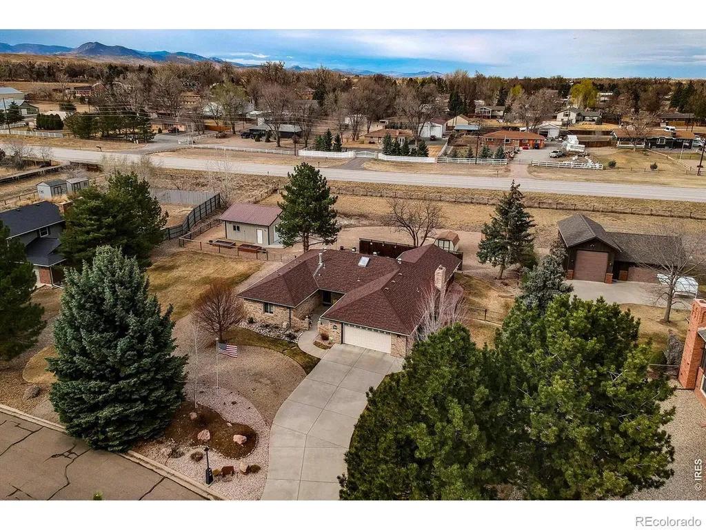 2806 Lake Park Way Longmont CO 80503