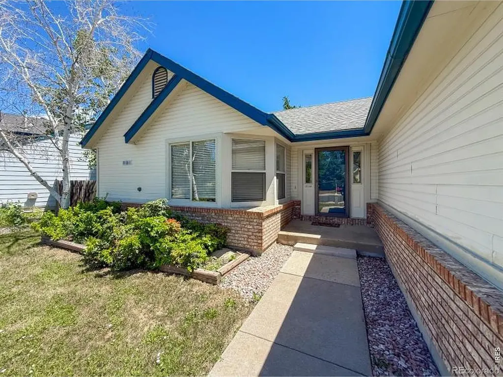 1617 24th Avenue Longmont CO 80501