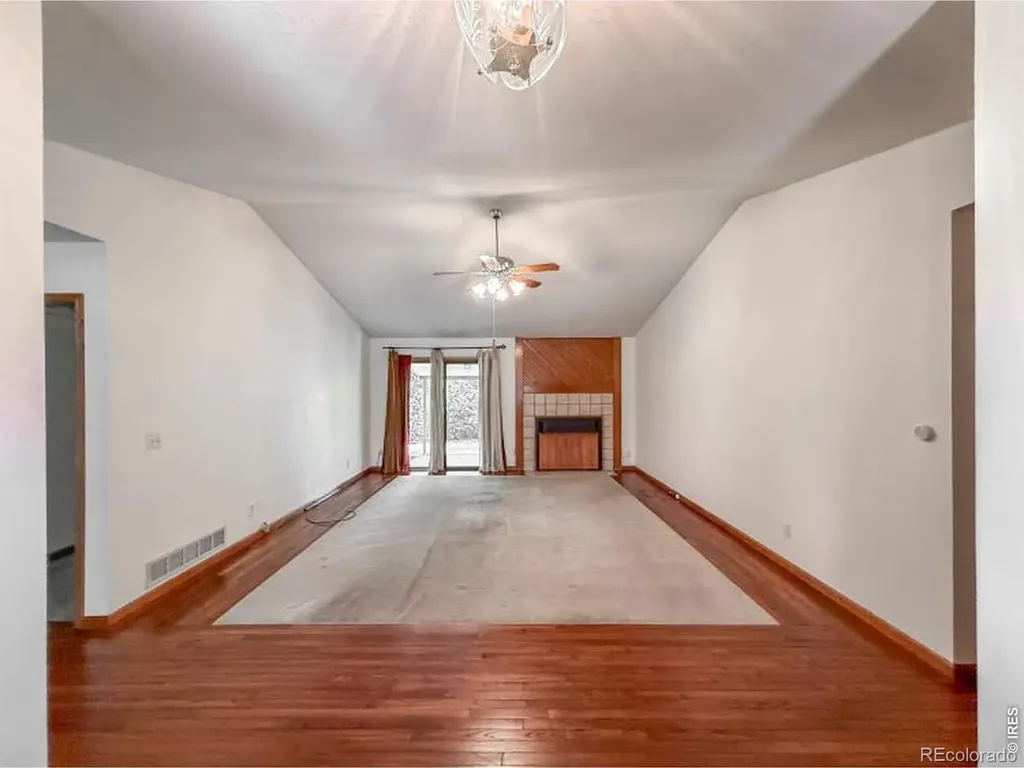 1617 24th Avenue Longmont CO 80501