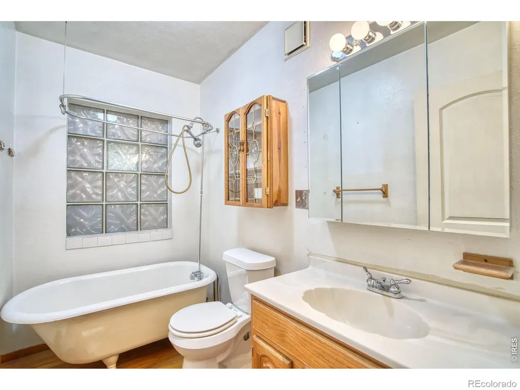 3077 W 65th Avenue Denver CO 80221