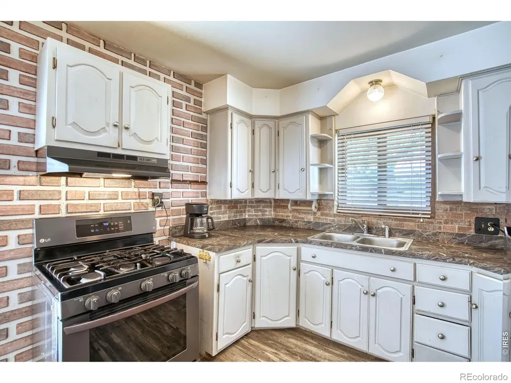 3077 W 65th Avenue Denver CO 80221