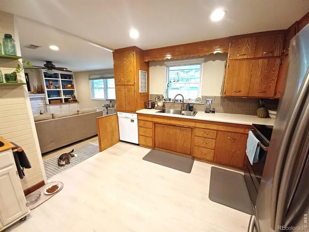 1024 Collyer Street Longmont CO 80501