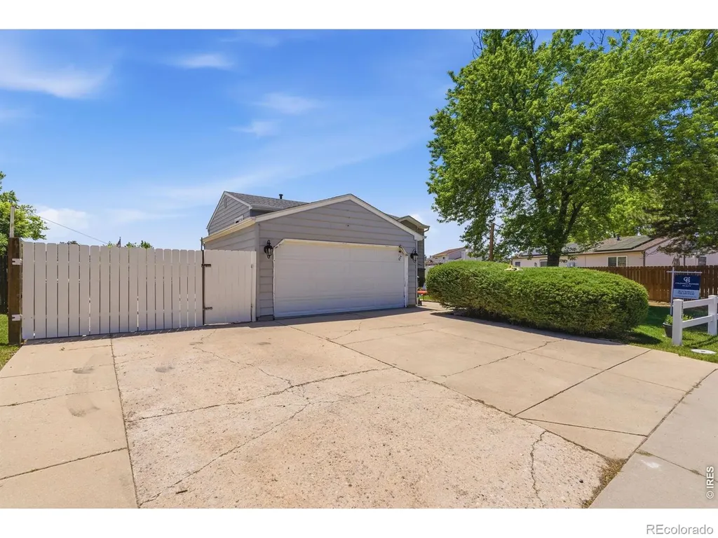 4230 E 125th Avenue Thornton CO 80241