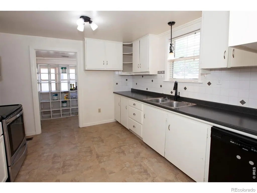 204 Park Street Sterling CO 80751