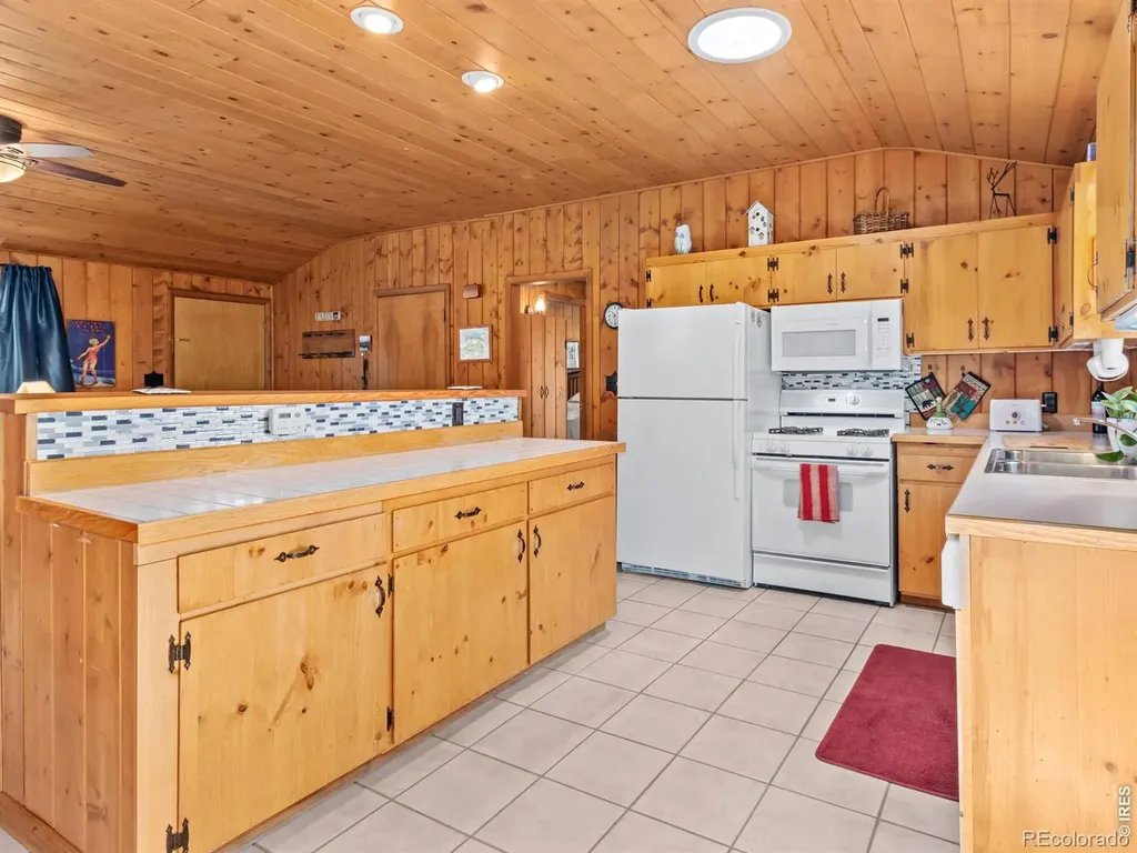839 Ski Road Allenspark CO 80510