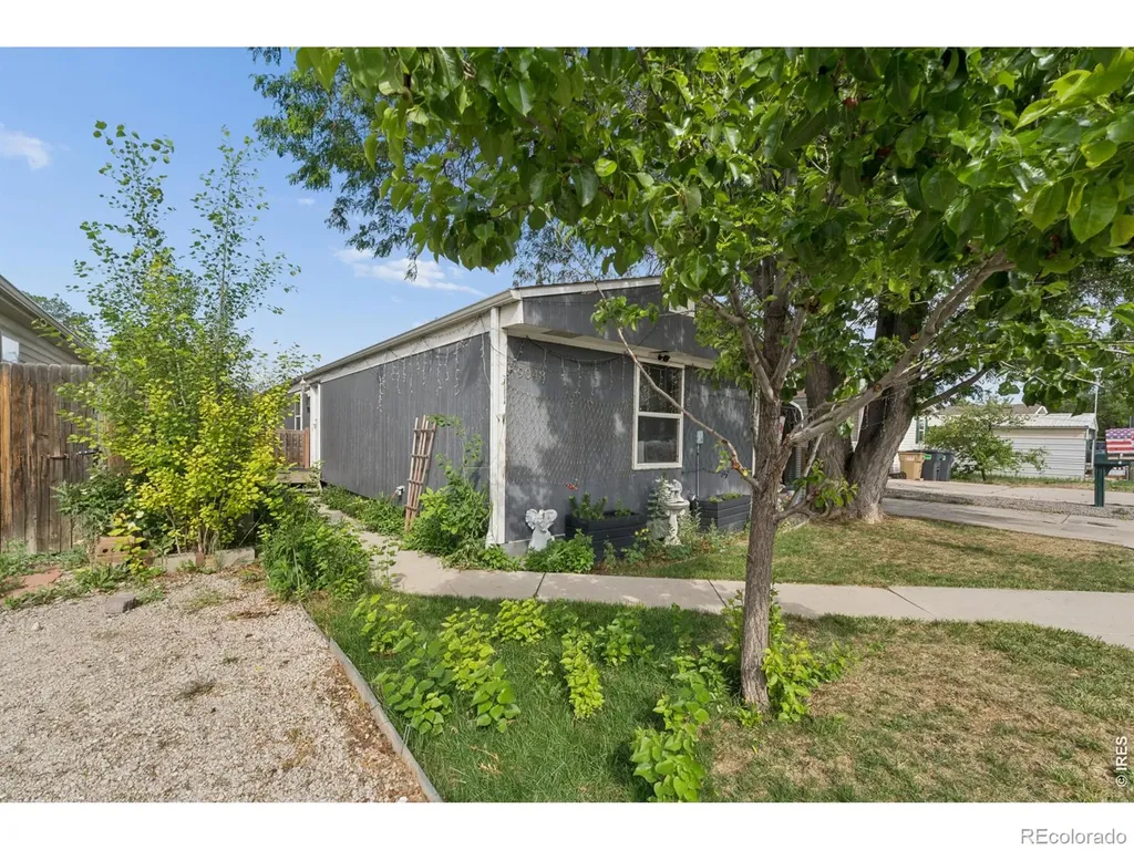 9048 Orleans Street Denver CO 80260