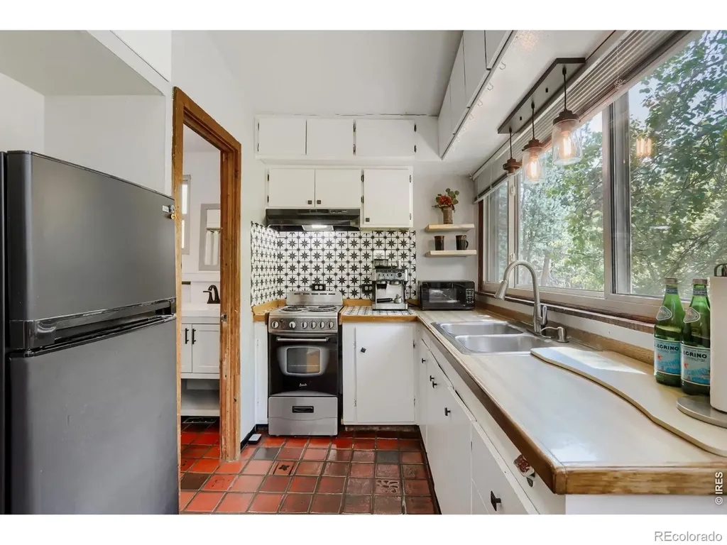 279 Switzerland Park Road Boulder CO 80302