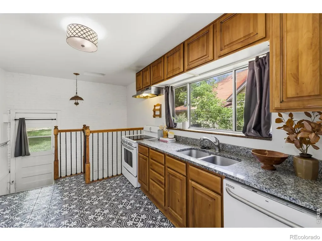 729 Atwood Street Longmont CO 80501