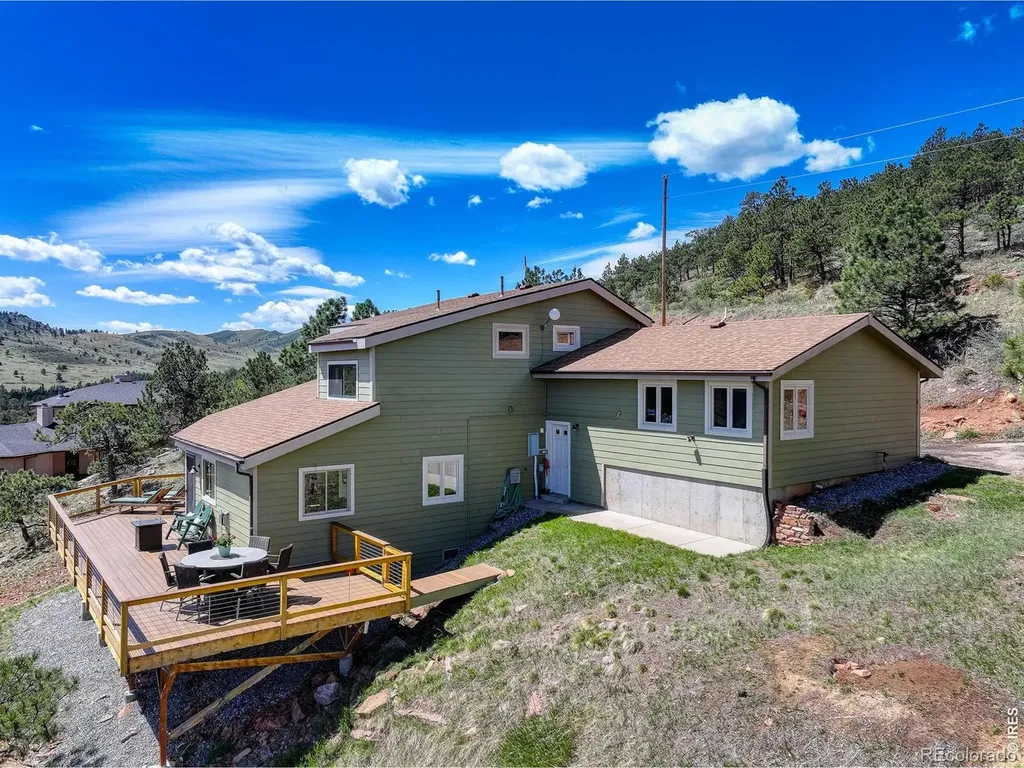 47 Pyrite Way Lyons CO 80540