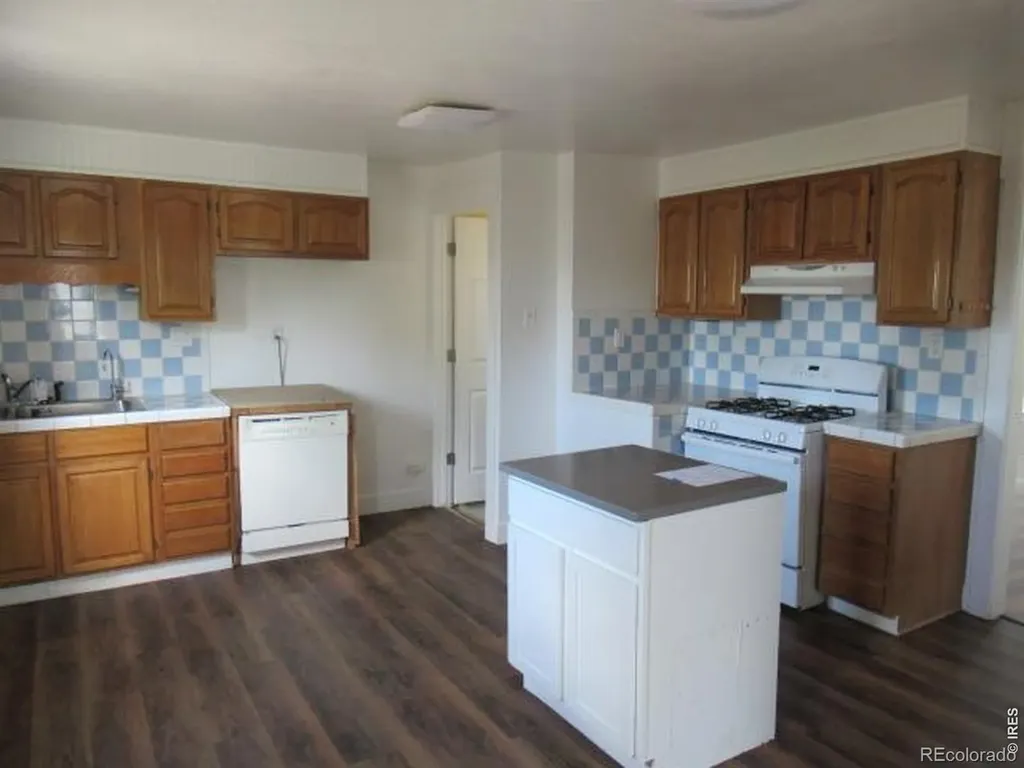 813 4th Street Greeley CO 80631