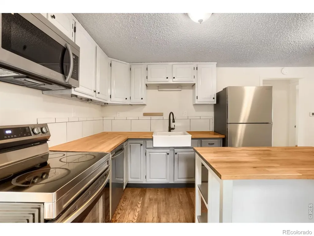 1041 Pratt Street Longmont CO 80501