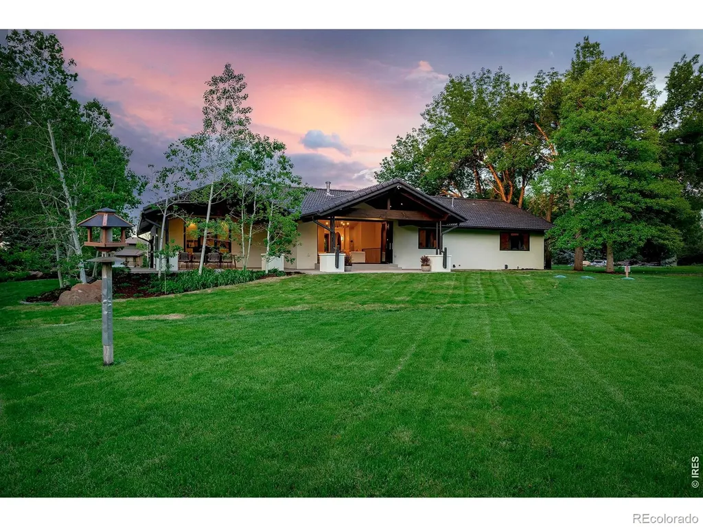 985 Saratoga Court Boulder CO 80303