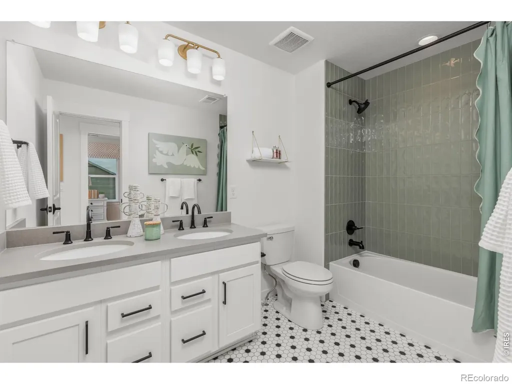 12736 Bend Court Longmont CO 80504