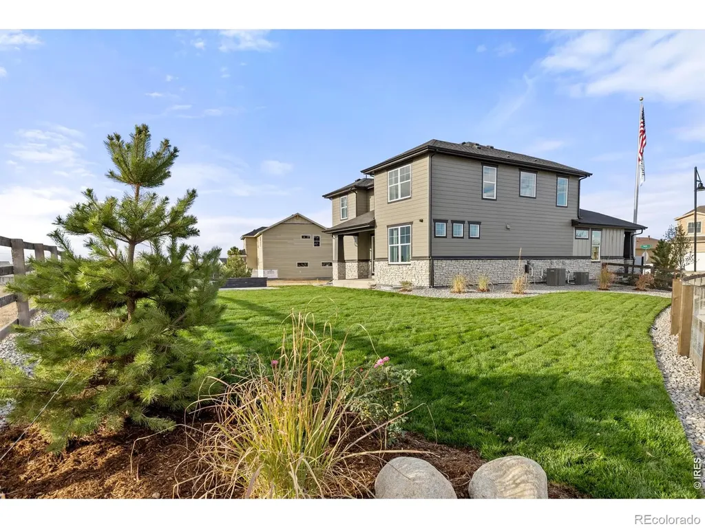 12736 Bend Court Longmont CO 80504