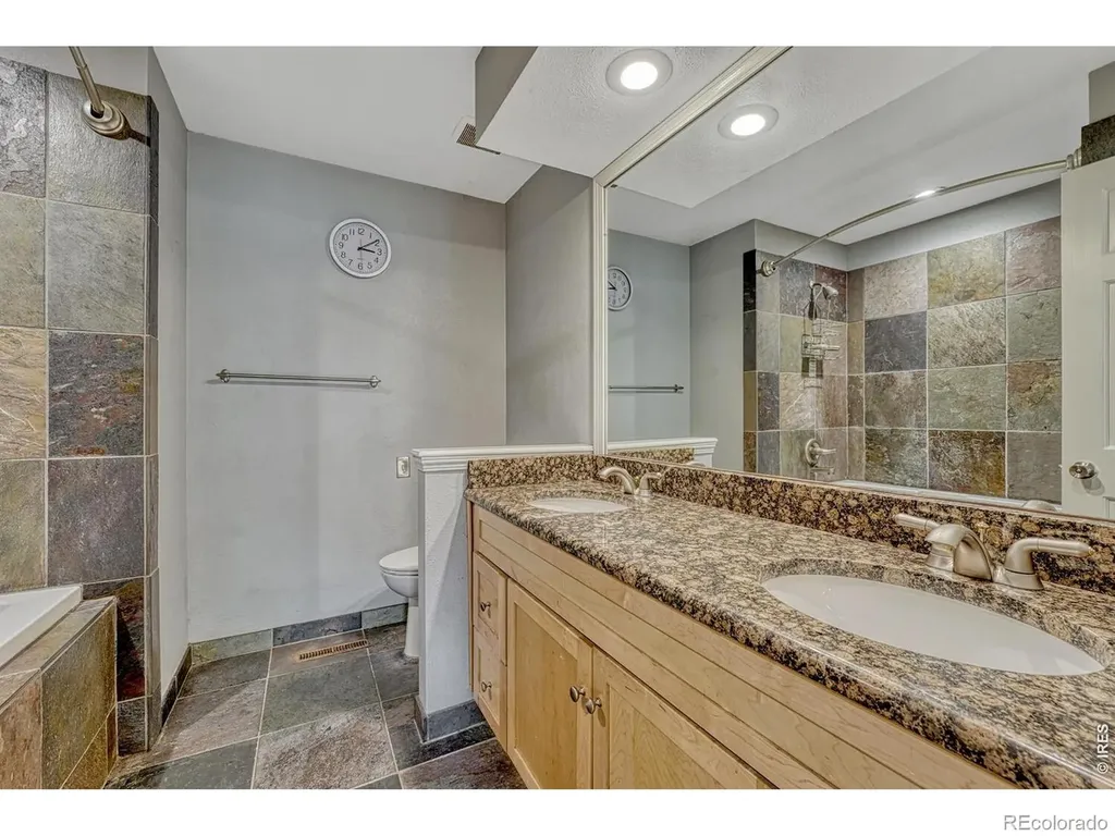 7909 S Poplar Way Centennial CO 80112