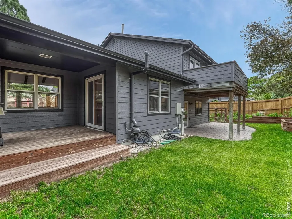 7909 S Poplar Way Centennial CO 80112