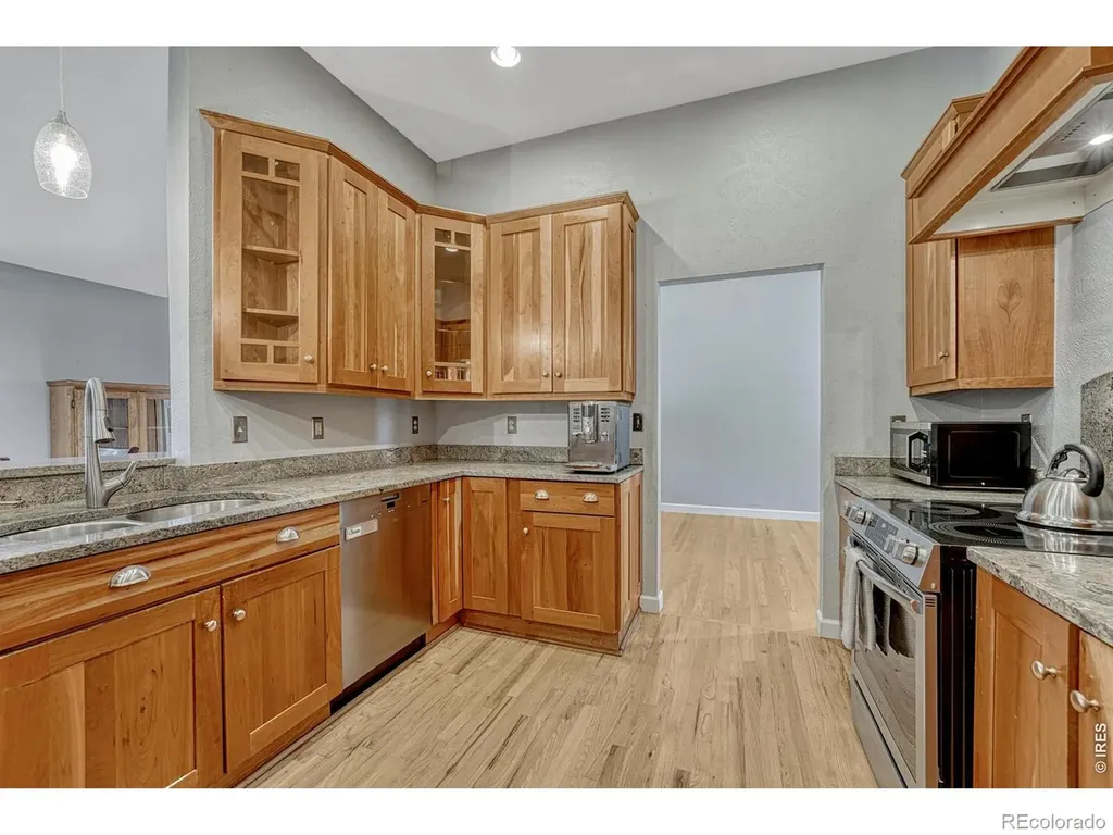 7909 S Poplar Way Centennial CO 80112