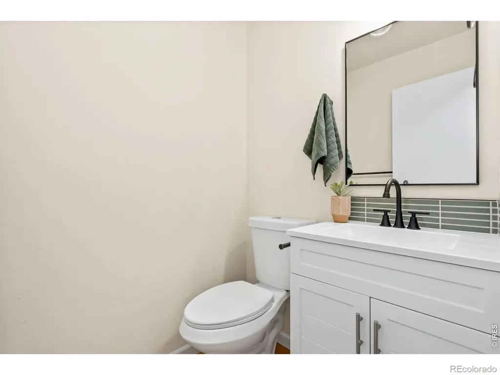 3304 Collins Avenue Evans CO 80620
