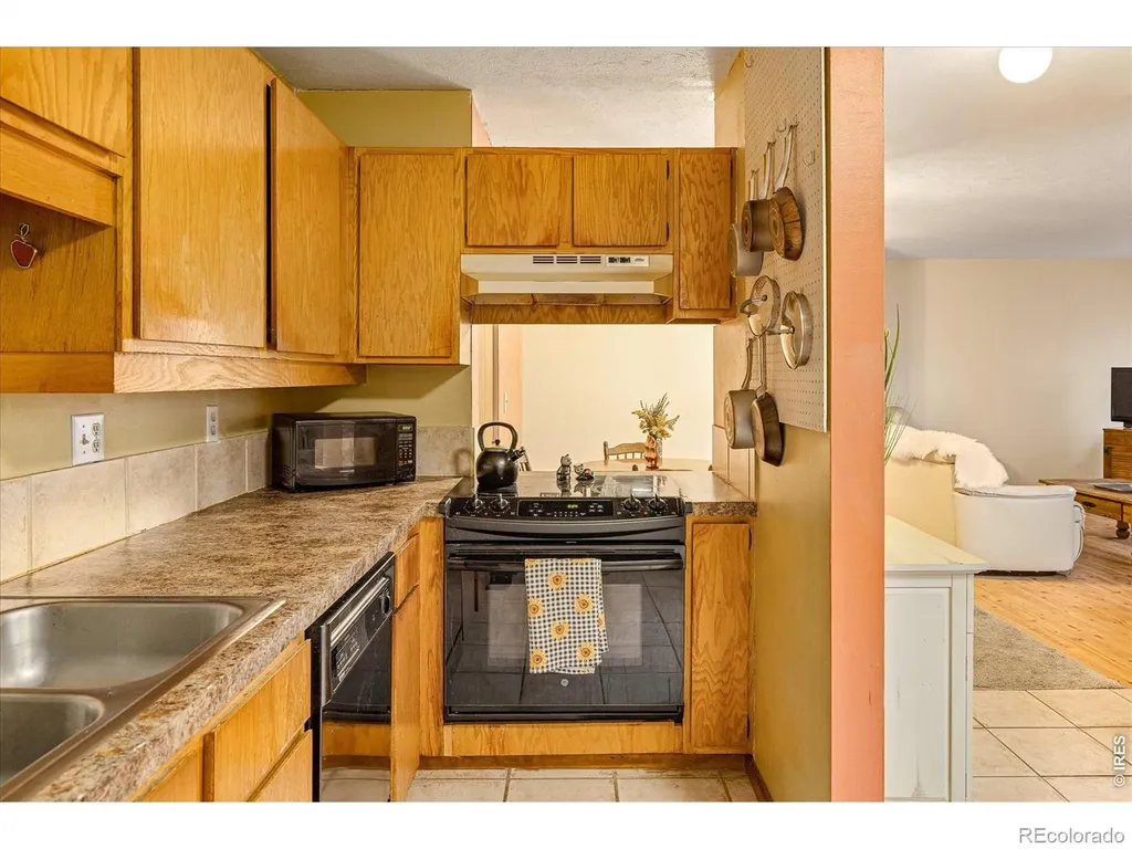 4721 Tantra Drive Boulder CO 80305