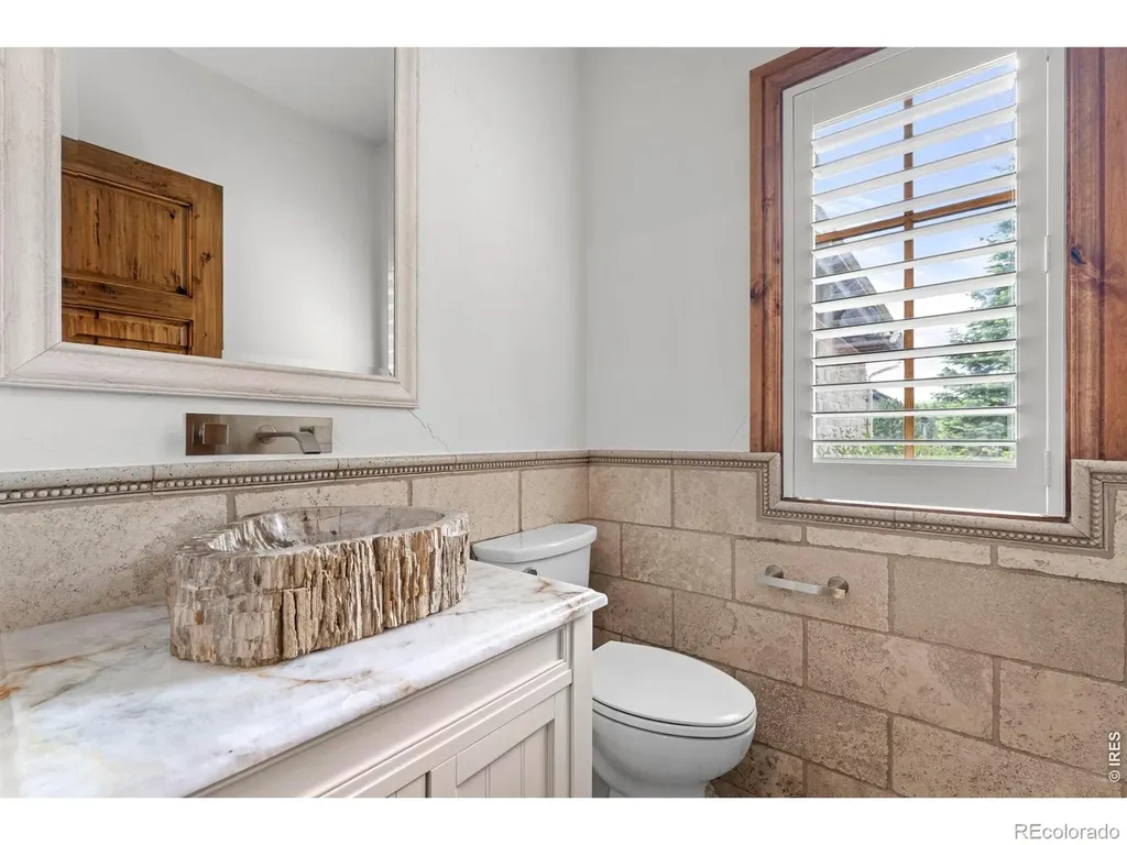 8745 Portico Lane Longmont CO 80503