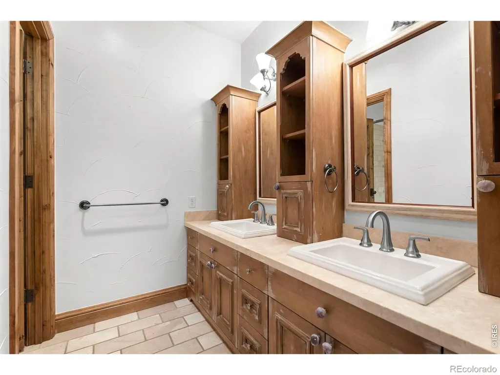 8745 Portico Lane Longmont CO 80503