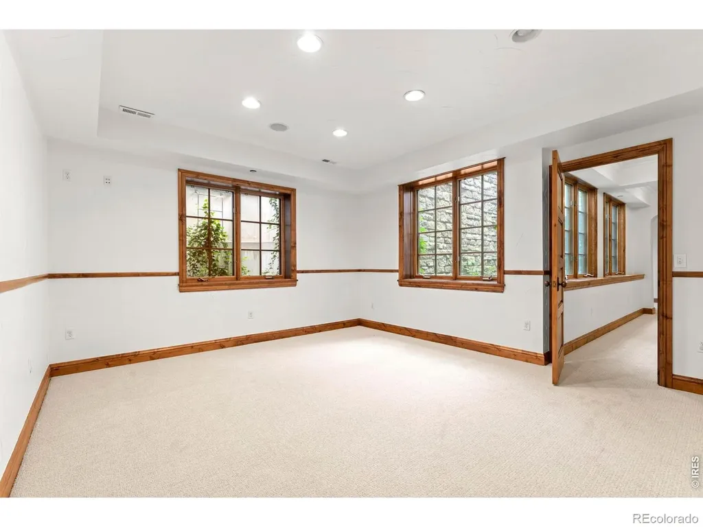 8745 Portico Lane Longmont CO 80503
