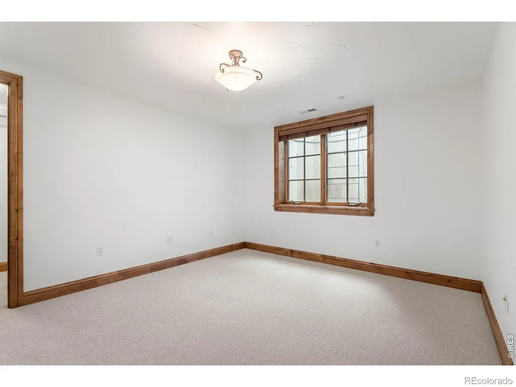 8745 Portico Lane Longmont CO 80503